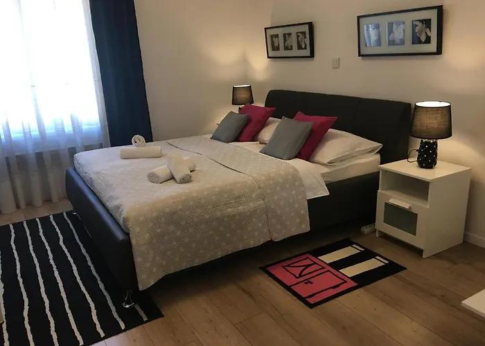 Downtown Luxury Apartment